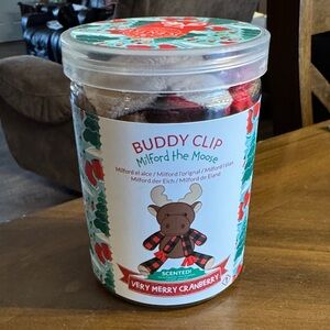 Scentsy Buddy Clip - Very Merry Cranberry